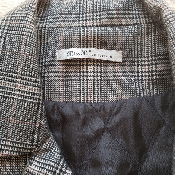 Miss Me Plaid Jacket - Picture 3 of 6